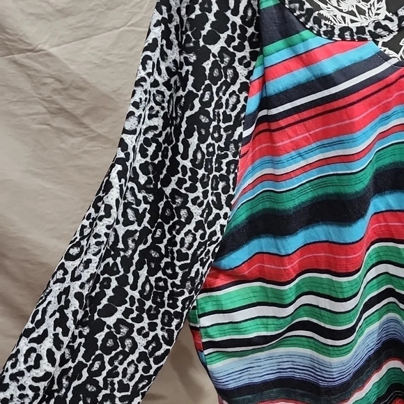 4xl (us sz 20) Emery Rose shirt - Picture 3 of 6